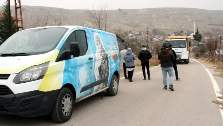 Beypazarı Belediyesi İhtiyaç Sahiplerine Kış Yardımı Yapıyor